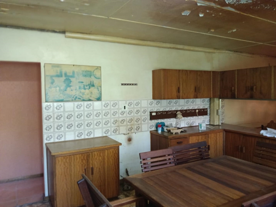 4 Bedroom Property for Sale in Pellissier Free State